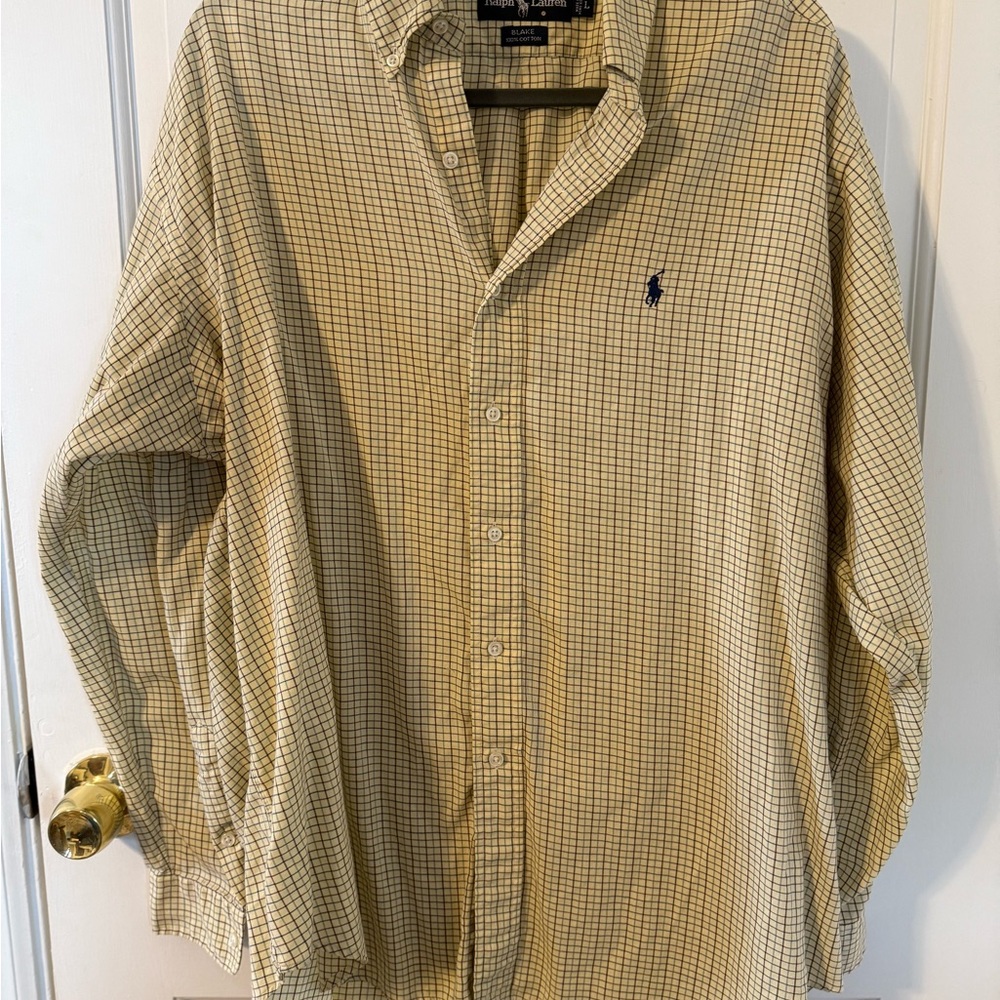 00’s Ralph Lauren Men's Button Down Shirt.